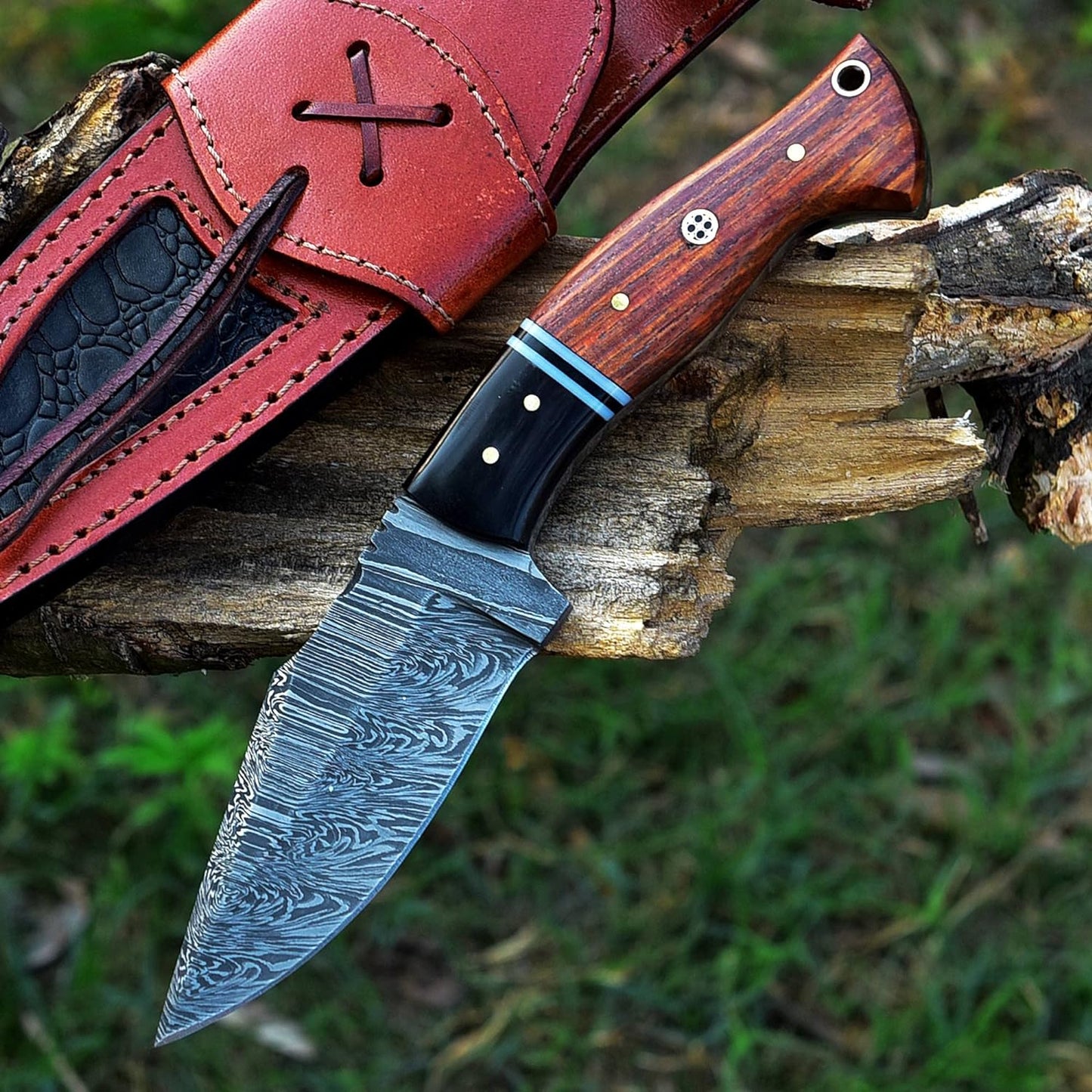 8.75 Inch Handmade Sharp Damascus Steel Fixed Blade Knife with Buffalo Horn & Rose Wood Handle